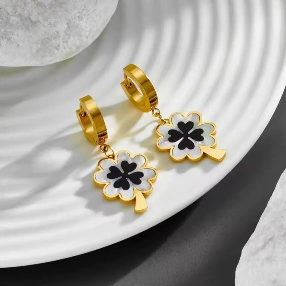 gold-plated stainless steel four-leaf clover jewelry set black & white enamel